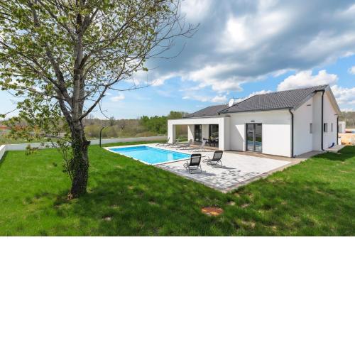 Villa Larisa