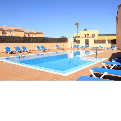 Villa "Las Tinajas" with Pool, BBQ, Wifi & Only 200m to Sea by Holidays Home