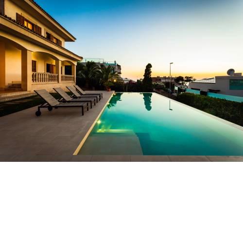 VILLA LES DAMES