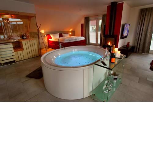 VILLA LIFESTYLE / HONEYMOON-SUITE