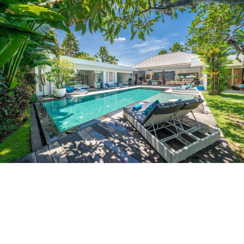 Villa Lilis - Amazing Contemporary 4 bdr villa in Seminyak
