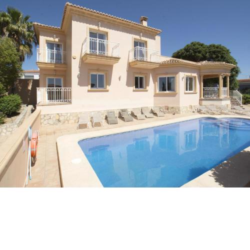Villa Liriopadel