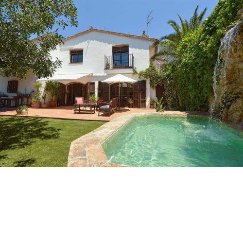 Villa Lola