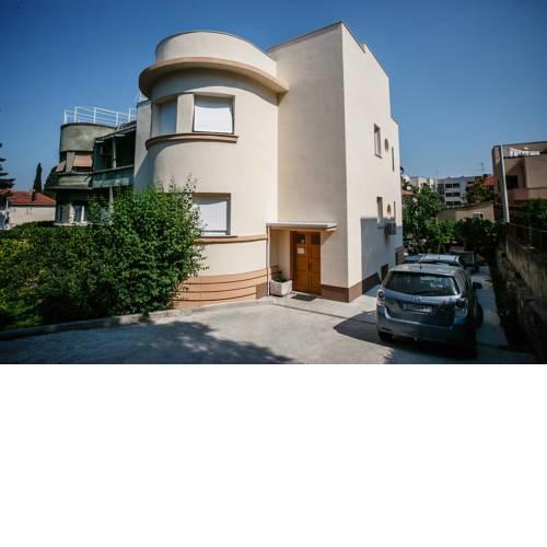 Villa Lole
