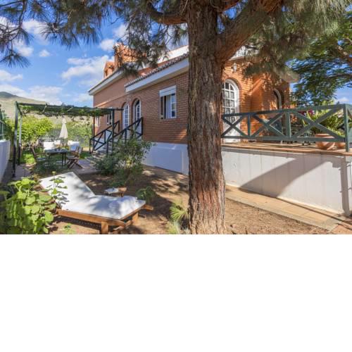 Villa Los Almendros