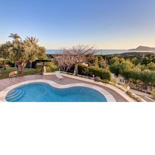 Villa Loto