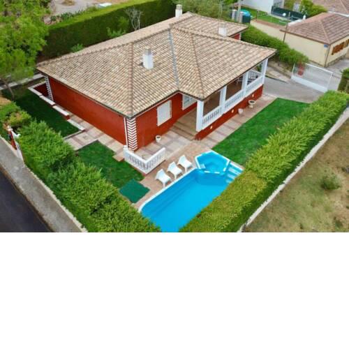 VILLA LUJOSA (+PISCINA, JACUZZI)