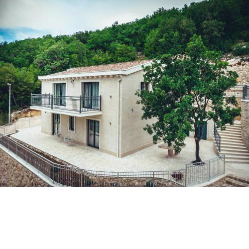 Villa Luxury Villa Borak by Interhome