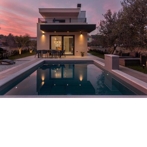Villa M Premantura