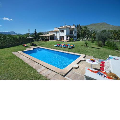Villa Maina by Villa Plus