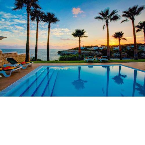 Villa Mar Oberta by Villa Plus