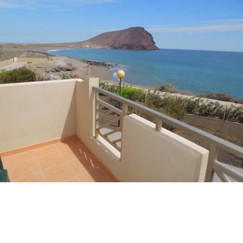 Villa Maravillosa directly at the sea + beach, 2 pools, terrace, SAT-TV, Wifi