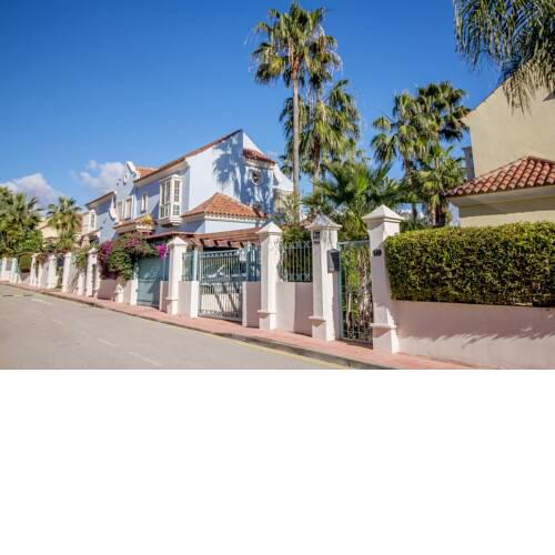 Villa Mare, Puerto Banus - R9965