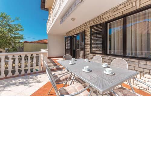 Villa Maria Sun