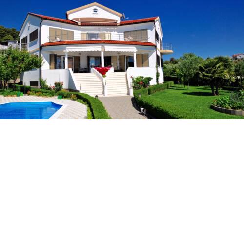 Villa Maria