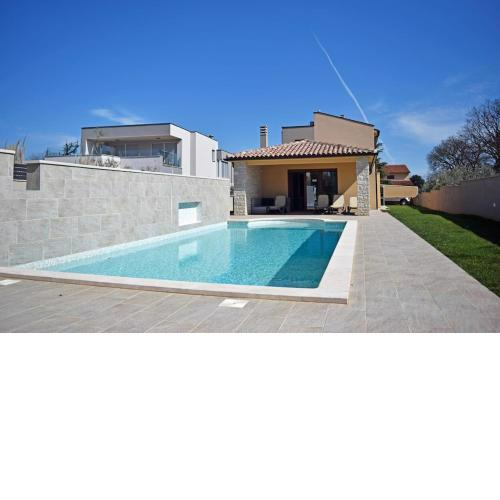Villa Markulin for 8 people in Šišan only 2km from the beach