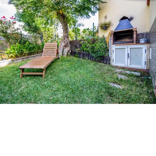 Villa Martina Bungalow with Garden, Bbq, and Pools