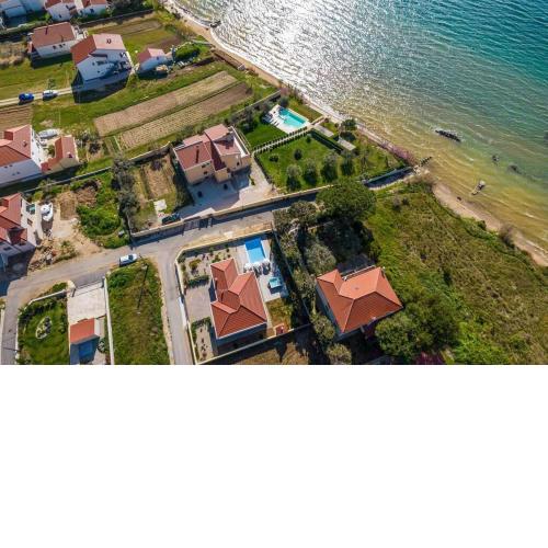 Villa Mattina, with heated pool and jacuzzi