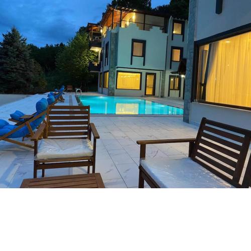 Villa Megara; Havuzlu Müstakil Villa