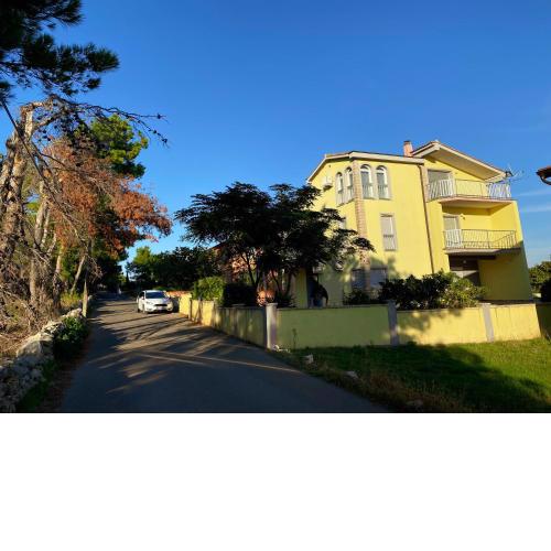 Villa Mena