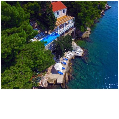 Villa Mey's Place On The Beach