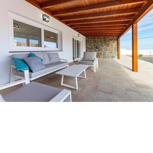 VILLA MODERNA EN ZONA RURAL IDEAL PARA RELAJARSE