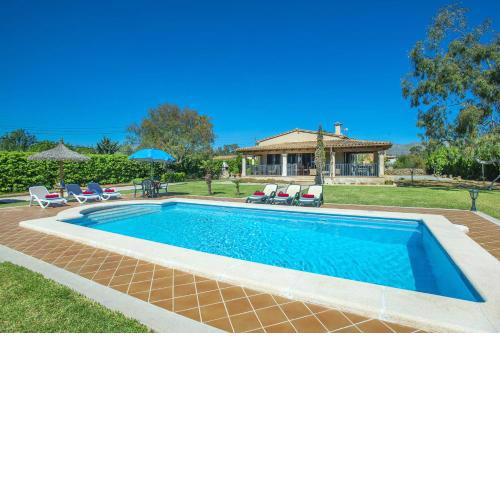 Villa Monserrat by Villa Plus
