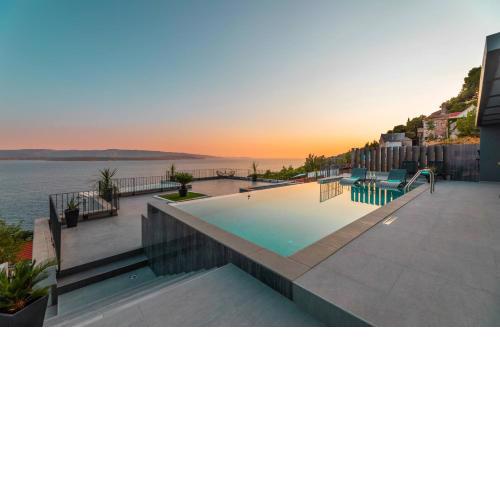 Villa Moon