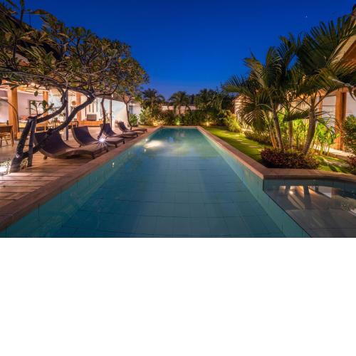 Villa Nahema - 4BR Villa in Seminyak Next to the Beach