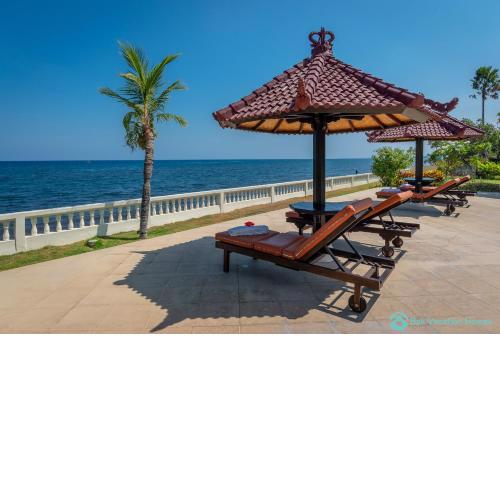 Villa Namasté - Beachfront at Lovina 10P, Pool, BBQ