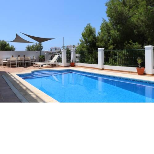 Villa Nerja with Private Pool 8-9 persons 300 mtr from Burriana Beach