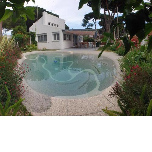 Villa Noray Costa Brava piscina privada y WiFi en la playa