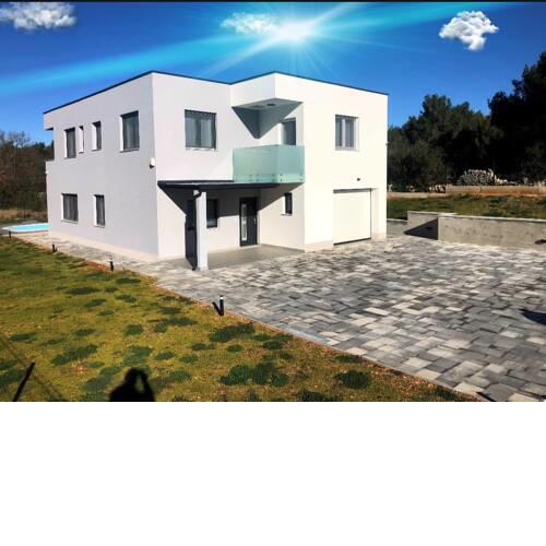 VILLA NORTH GROMATIC