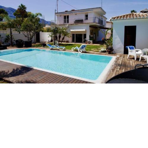 Villa Ofiuco
