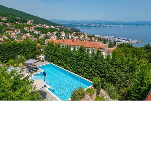 Villa Okra With Pool - Happy Rentals