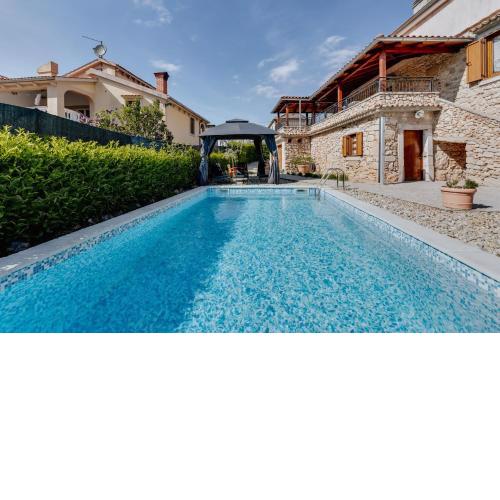 Villa Old Stone