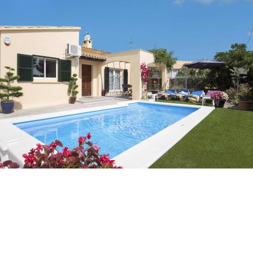 Villa Oleanda by Villa Plus