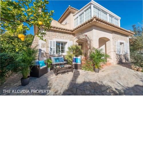 VILLA OLIVO