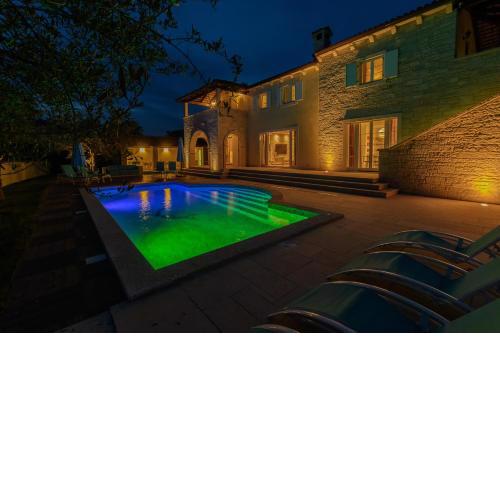 Villa Ortensia mit beheiztem Pool