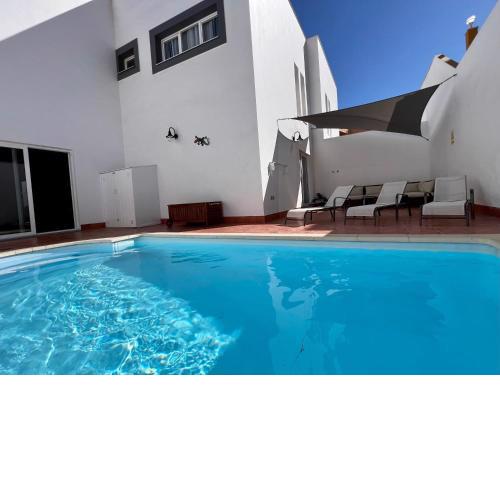 Villa Pacifica - spacious 4 bedroom family villa with private pool