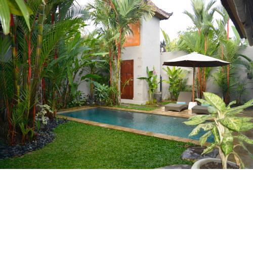 Villa Palm Kuning