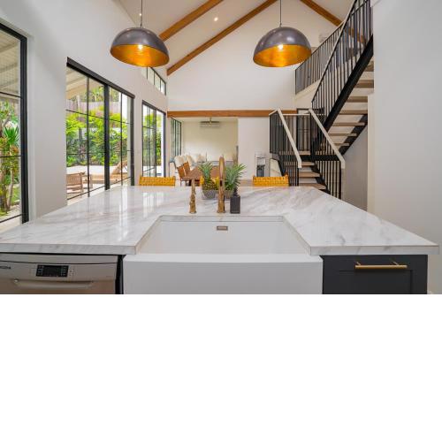 Villa Palmera - Sumptuous 2BR Luxury Villa in Canggu quiet parts