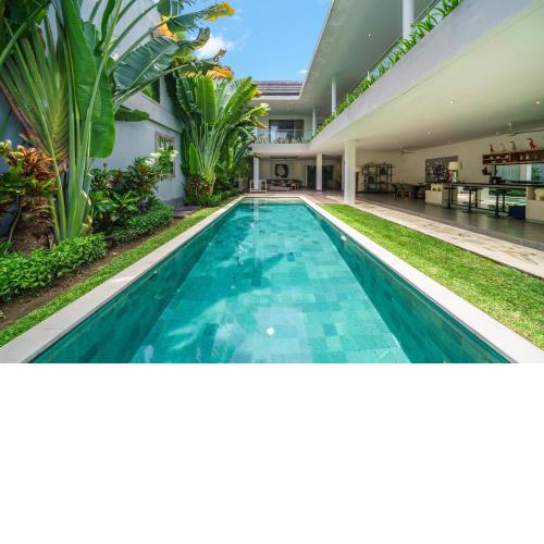 Villa Paloma - Chic Tropical Garden Villa with Outdoor Pool