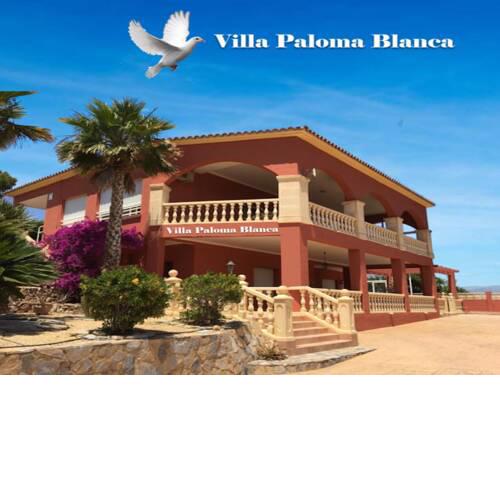 Villa Paloma Blanca