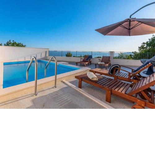 Villa Paola Pool,Sauna & Jacuzzi