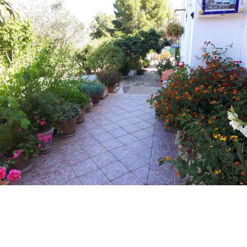 Villa Paradyse. Private pool and garden. In a natural park for 7.