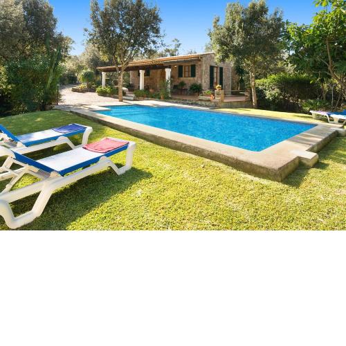 Villa Pedro Monjo by Villa Plus