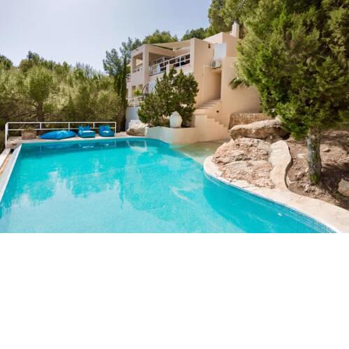 Villa Perla, luxury villa in Es Cubells with a beautiful sea view all the way up to Formentera