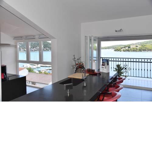Villa Pina Appartment Chantos