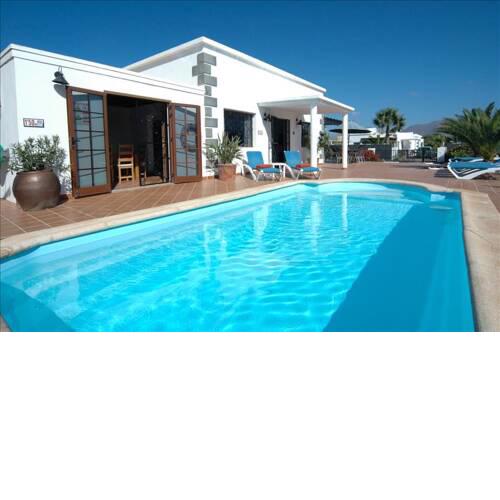 Villa Playa Del Flamingo - A Lovely 4 Bedroom Villa - Great Location - A Short Walk To The Beach
